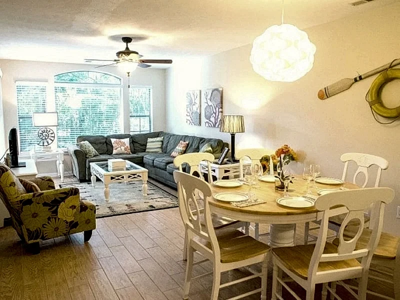 Golf, Pools, W/D, 2 King Beds, Free WiFi, Minutes to Beach