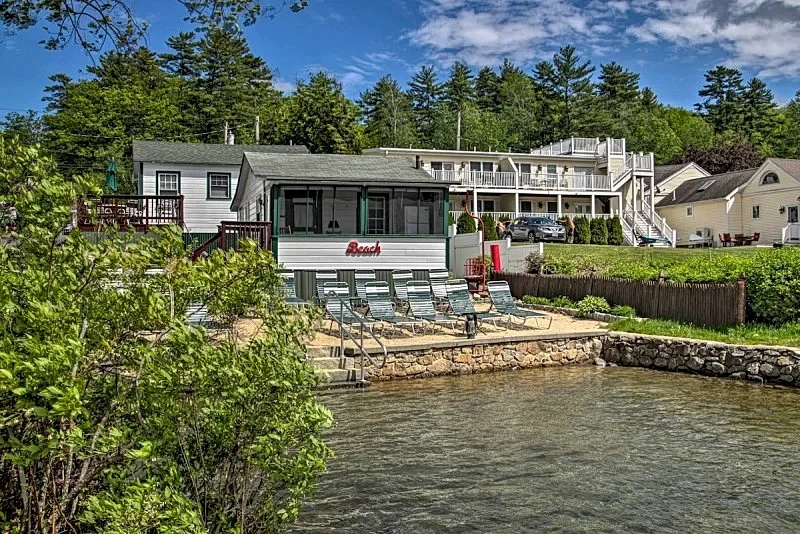 Charming Waterfront Cottage #8 with Channel Views