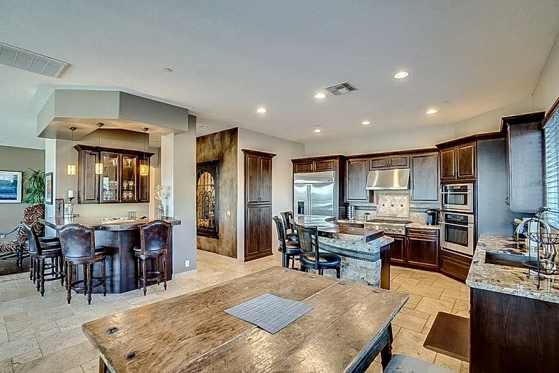 Gorgeous Custom Home With Breathtaking Mountain & City Light Views! in Scottsdale, Arizona, United States — photo 2