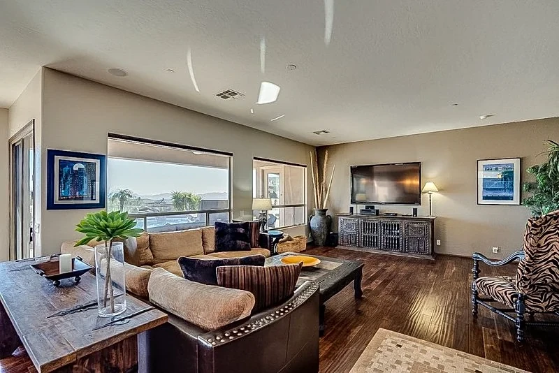 Gorgeous Custom Home With Breathtaking Mountain & City Light Views! in Scottsdale, Arizona, United States — photo 3