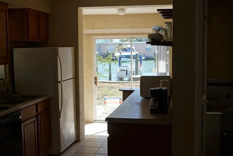 C1 Efficiency direct waterfront 2 min walk 2 beach in Clearwater, Florida, United States — photo 4