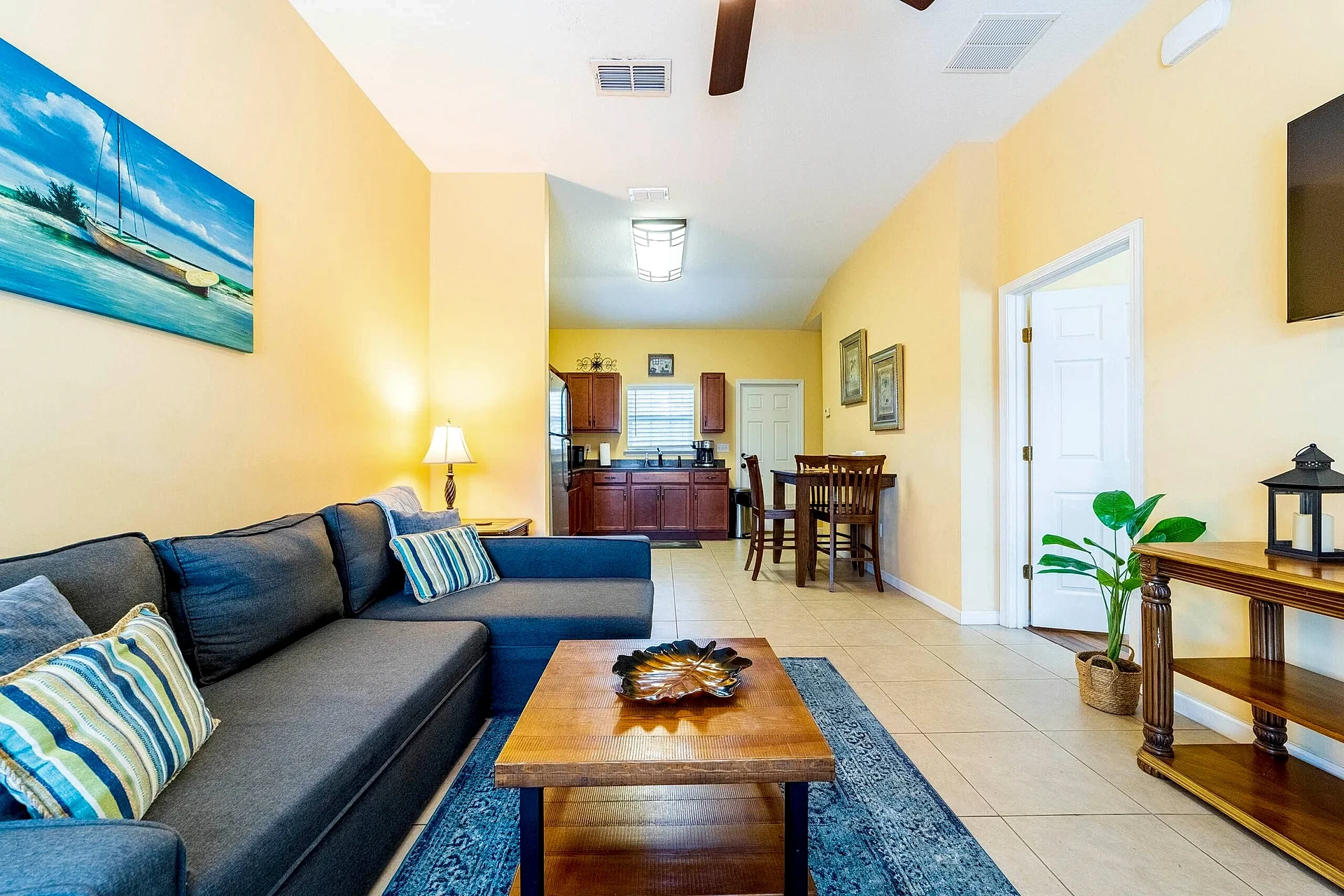 101B Blue Gem 💎 Cozy Palatka Stay by St. Johns River in Palatka, Florida, United States — photo 2