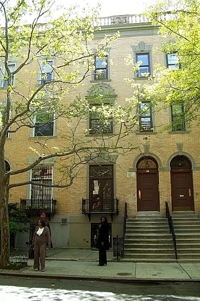 Strivers Row Sanctuary In Harlem - Monthly Only
