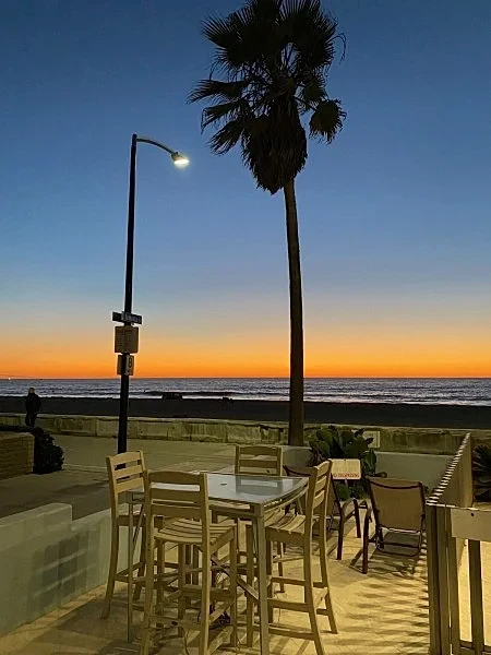 Ocean Front Condo On the Sand with Ocean View - Clean in San Diego, California, United States — photo 1