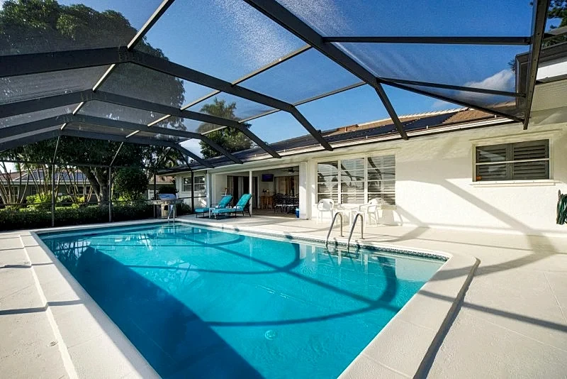 CCVS - Villa Oasis, Spacious South-Facing Pool Villa Close to the River - Fort Myers in Fort Myers, Florida, United States — photo 5