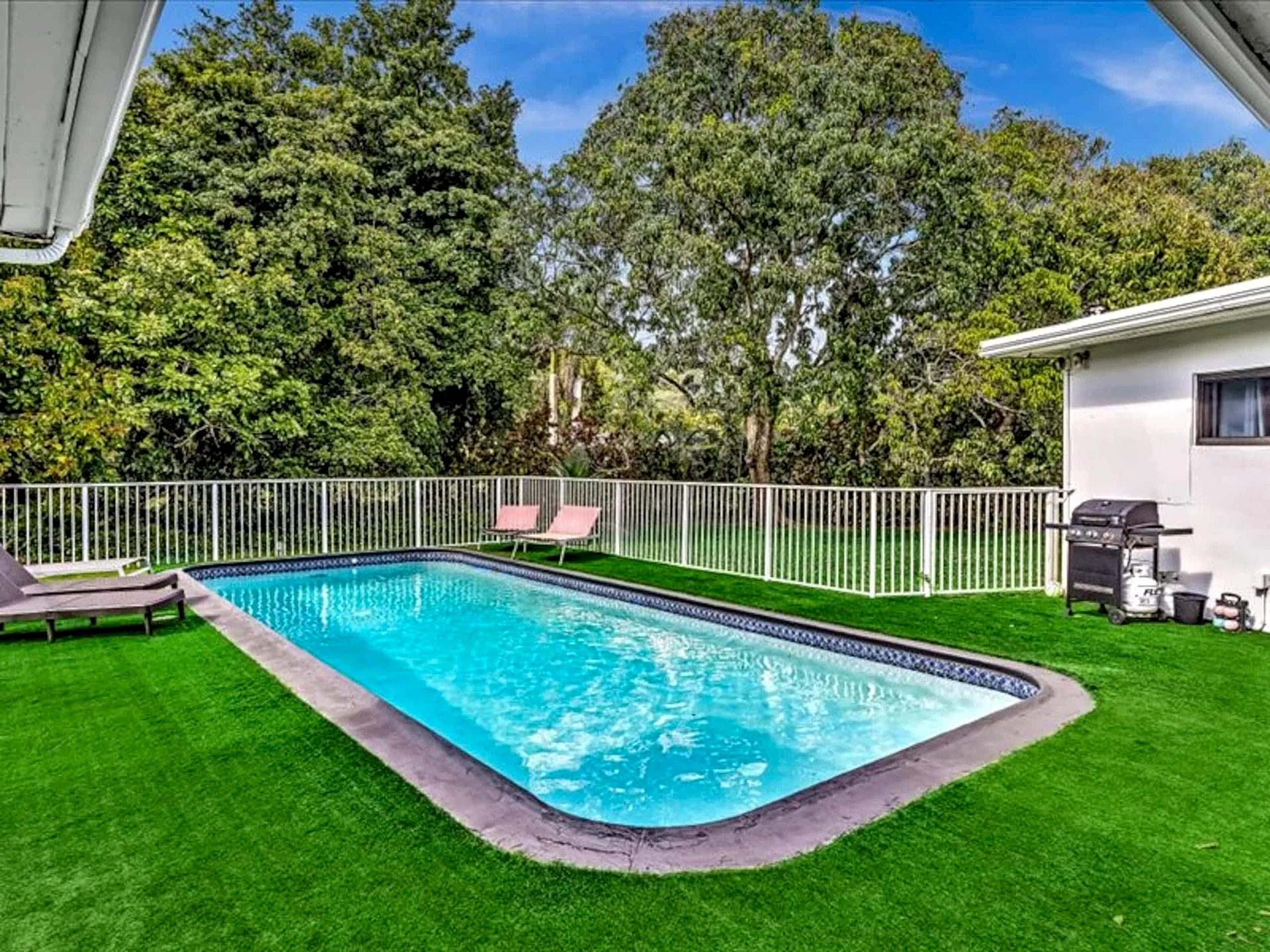 Plantation Oasis 5 bedrooms 3 Baths private pool in Plantation, Florida, United States — photo 3