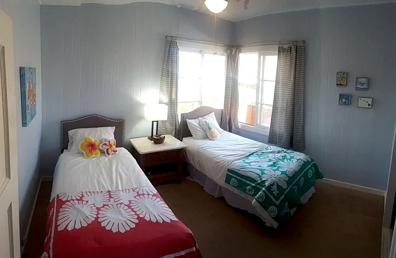 Great Family House, Sleeps 6. Comes w/ Beach Bikes, boogie boards, & much more in Kailua, Hawaii, United States — photo 3