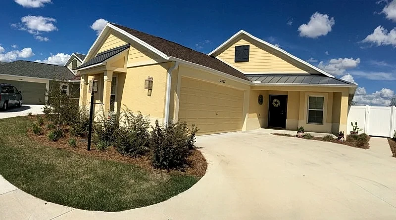 Luxury Living Across From Brownwood Paddock Square in The Villages, Florida, United States — photo 5
