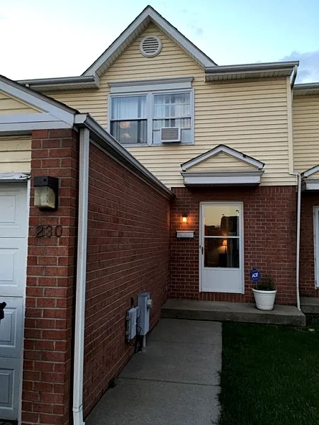 Buffalo Downtown Condo/WIFI/Air/close to Falls/Spacious/Harbor center close