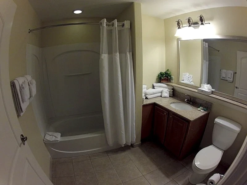 RENOVATED Lake View Family Resort High Floor CONDO near DISNEY and Universal in Orlando, Florida, United States — photo 5