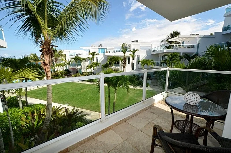 Luxury 3-level Ocean Front Condo at the Exclusive Las Balandras