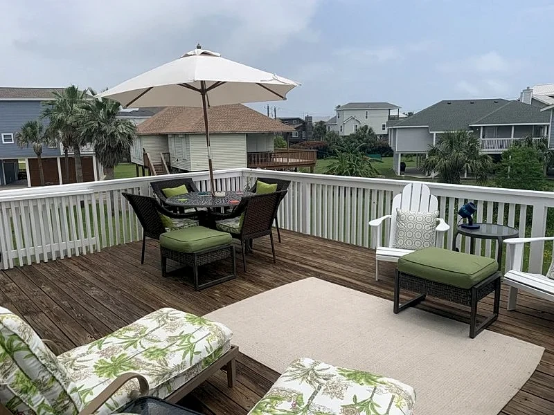 Pet-friendly in Pirates Beach in Galveston, Texas, United States — photo 2