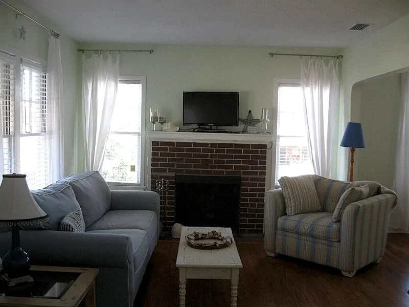 Fun and Affordable Beach Side Home Less than 2 Blocks to the Beach