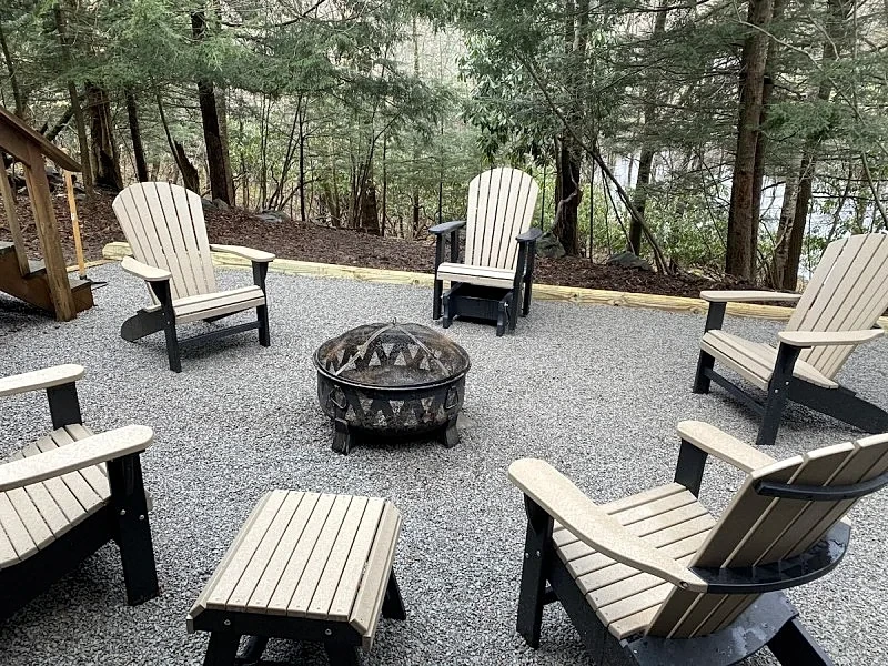 Pocono House W/ Outdoor Hottub, Pet Friendly, 2 Canoes, Kayak & Firepit in Gouldsboro, Pennsylvania, United States — photo 5