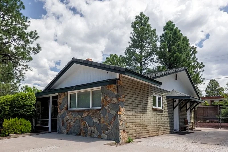 CherryHill Downtown - Techie Modern STUDIO-A/C & Super Clean!