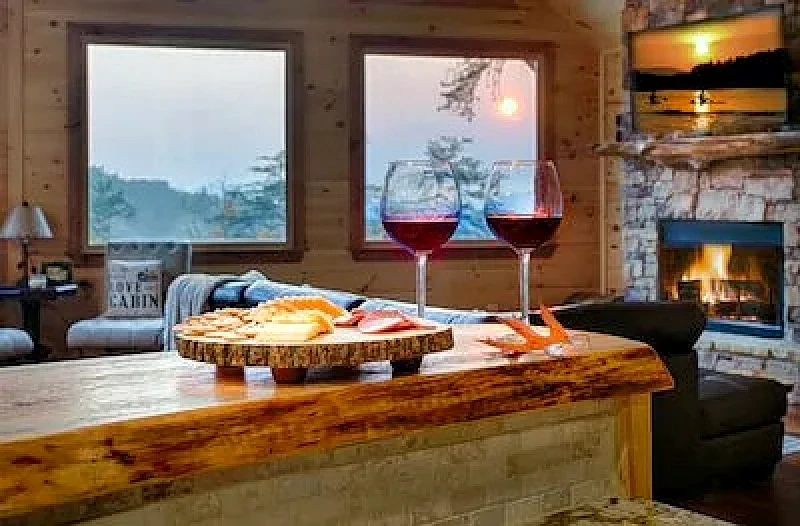 BREATHTAKING VIEWS & DESIGNER LUXURY- ASKA ADVENTURE AREA in Blue Ridge, Georgia, United States — photo 2