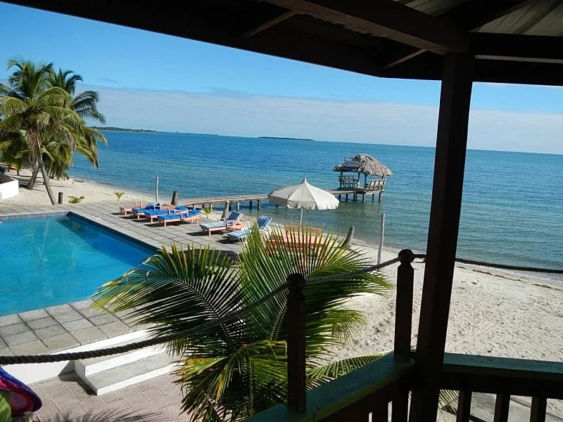 Executive's House on the Exotic Caribbean Sea, Tons of Extras in Stann Creek, Belize — photo 1