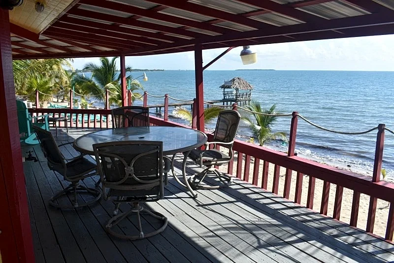 Beach front view villa – ” Eagles Nest” in Stann Creek, Belize — photo 3