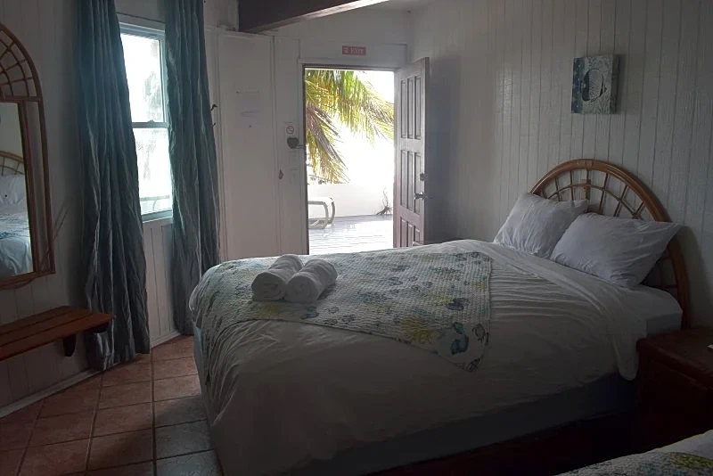 Beach front accommodation – “Red Snapper” in Stann Creek, Belize — photo 3