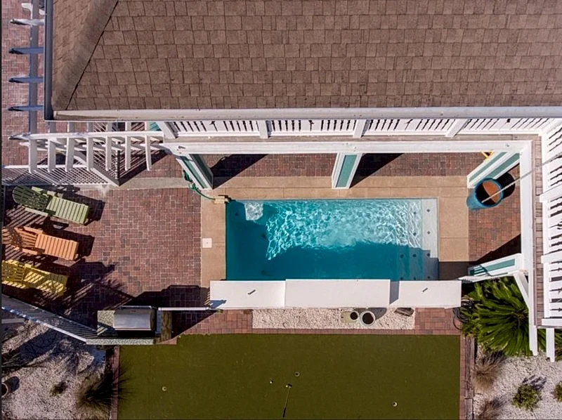 Beach 98 – 7 Bedroom Home Vacation Rental in Miramar Beach & Destin, FL in Miramar Beach, Florida, United States — photo 2