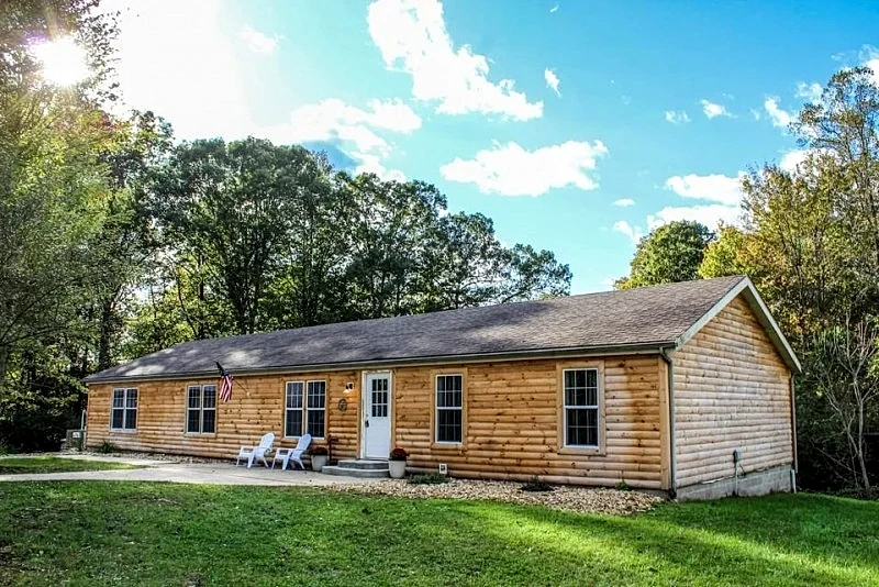 Secluded Black Bear Lodge w/ Pvt Pool near Hocking Hills