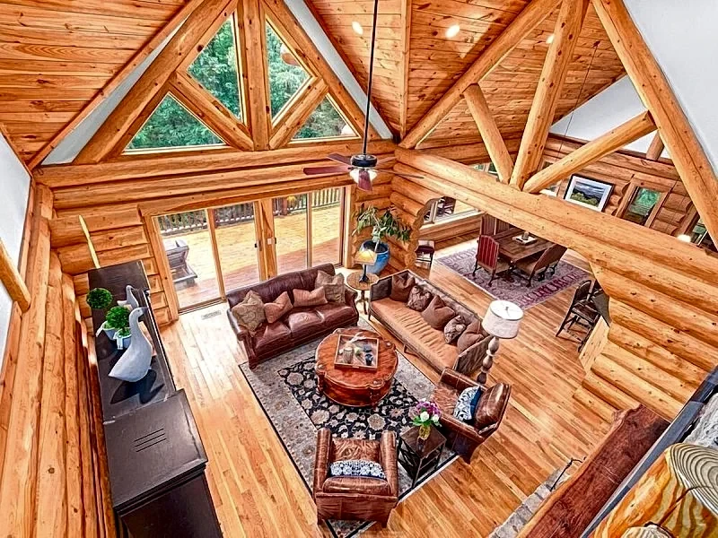 View! Stunning 2 Kng, 2 Qn, 3 Bth/2 Hlf, 2 Gas Fireplaces, Fire Pit, Gas Grill in Asheville, North Carolina, United States — photo 1