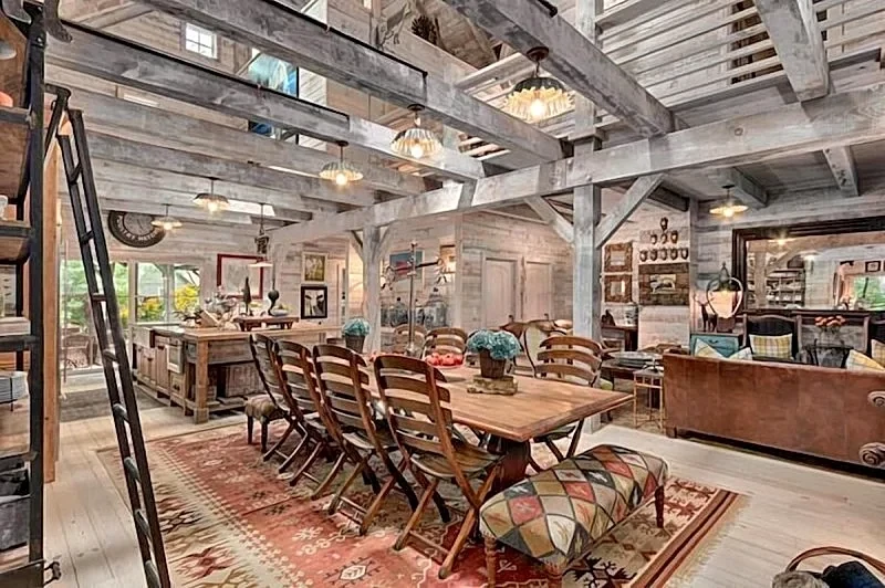 LUXURY 4 Kng Bdrm, 4.5 Bth, Gourmet Kitchen, Pavilion; TV, Fire Place, Heaters in Asheville, North Carolina, United States — photo 4