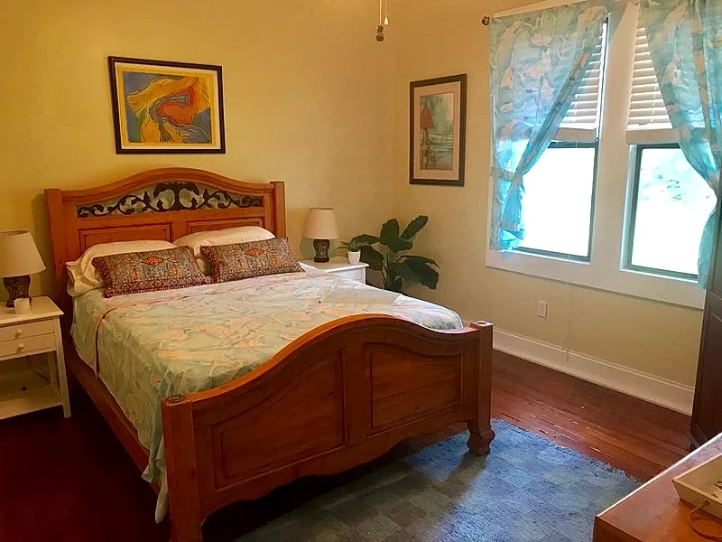 The Saint Michael House Vacation Rental in Tarpon Springs, Florida, United States — photo 2