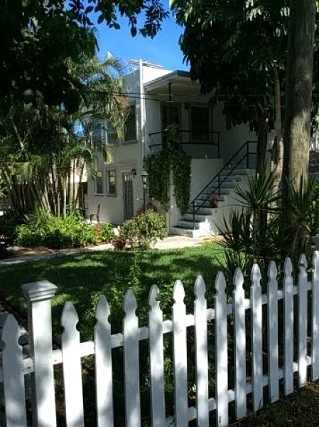 Cozy Cottage on Antique Row in West Palm Beach in West Palm Beach, Florida, United States — photo 5