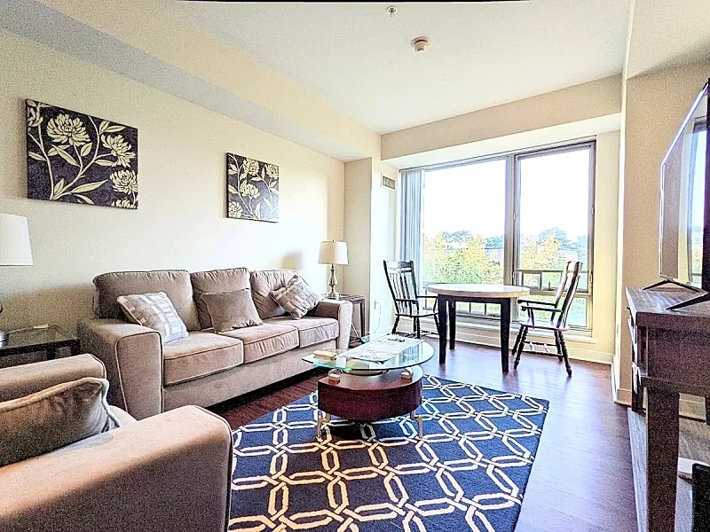 Large 2 Bed/ 2 Bath, Modern Building, Across MGH, Centrally Located Parks shops in Boston, Massachusetts, United States — photo 1