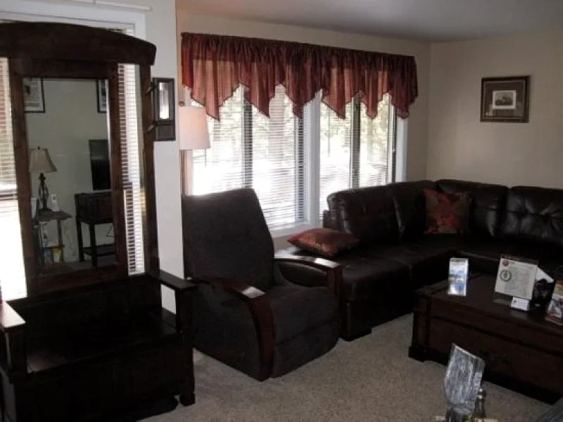 The Hulse Haus II has quick and easy access to alpine lake fishing, snowmobiling, hiking, x-country skiing, and 2 minutes to Ski Cooper in Taylorsville, Utah, United States — photo 3