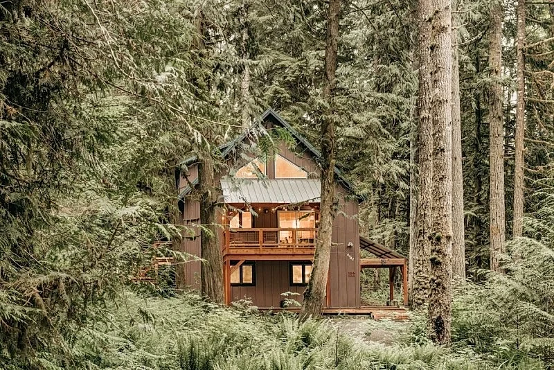 Snowline Cabin #69 - An Elegant Country Family Home! in Deming, Washington, United States — photo 2