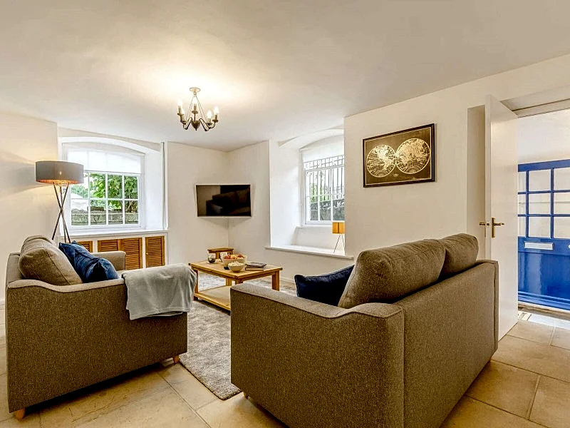 3 The Square - Garden Flat