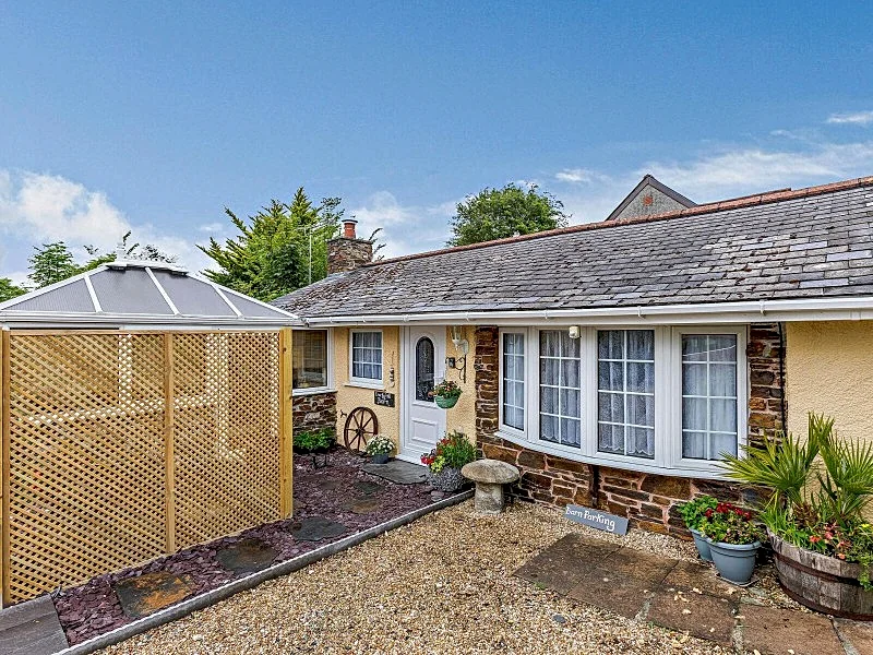 Photo 11