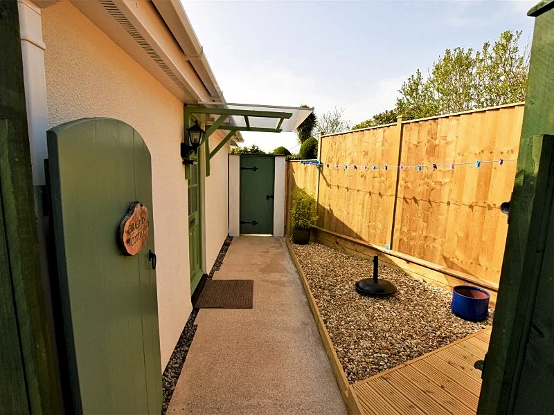 Photo 6