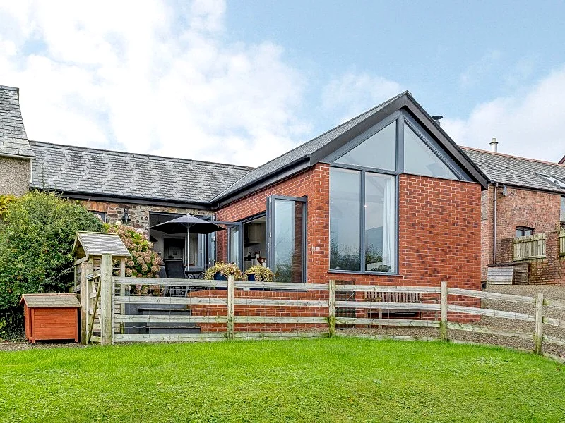 The Byre At Bidna Farm