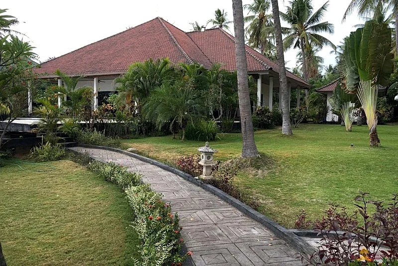 Photo 12