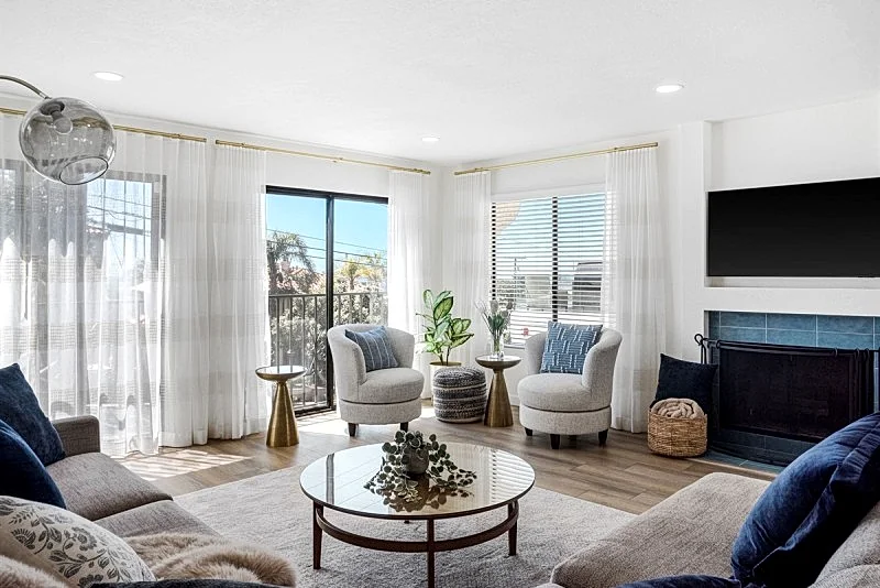 Fully Furnished 3-Bed Ocean View Townhome Steps from the Beach in Redondo