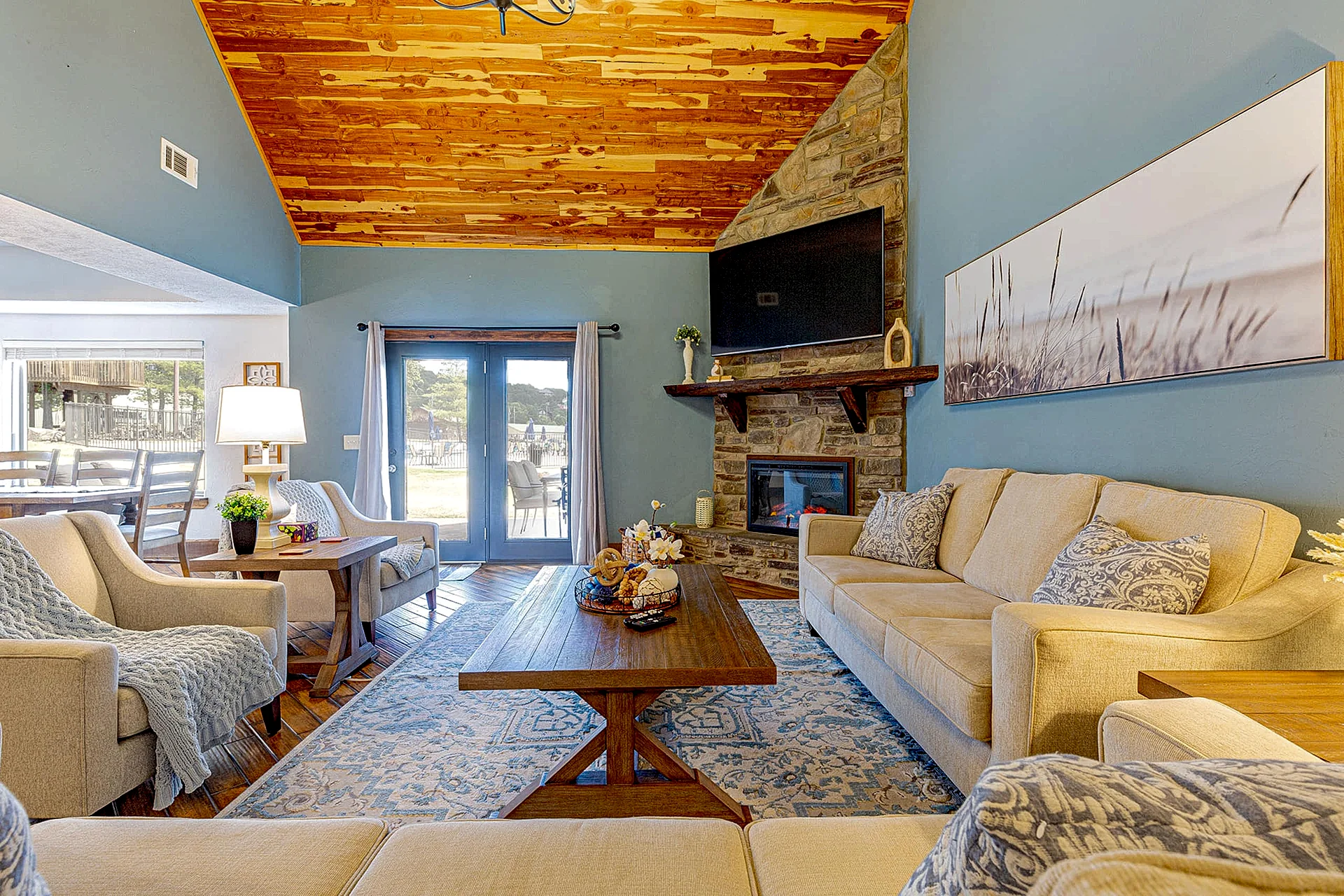 Safe Inn The Harbor BSR12 - 5BR Table Rock Lake Home in Branson, Missouri, United States — photo 2