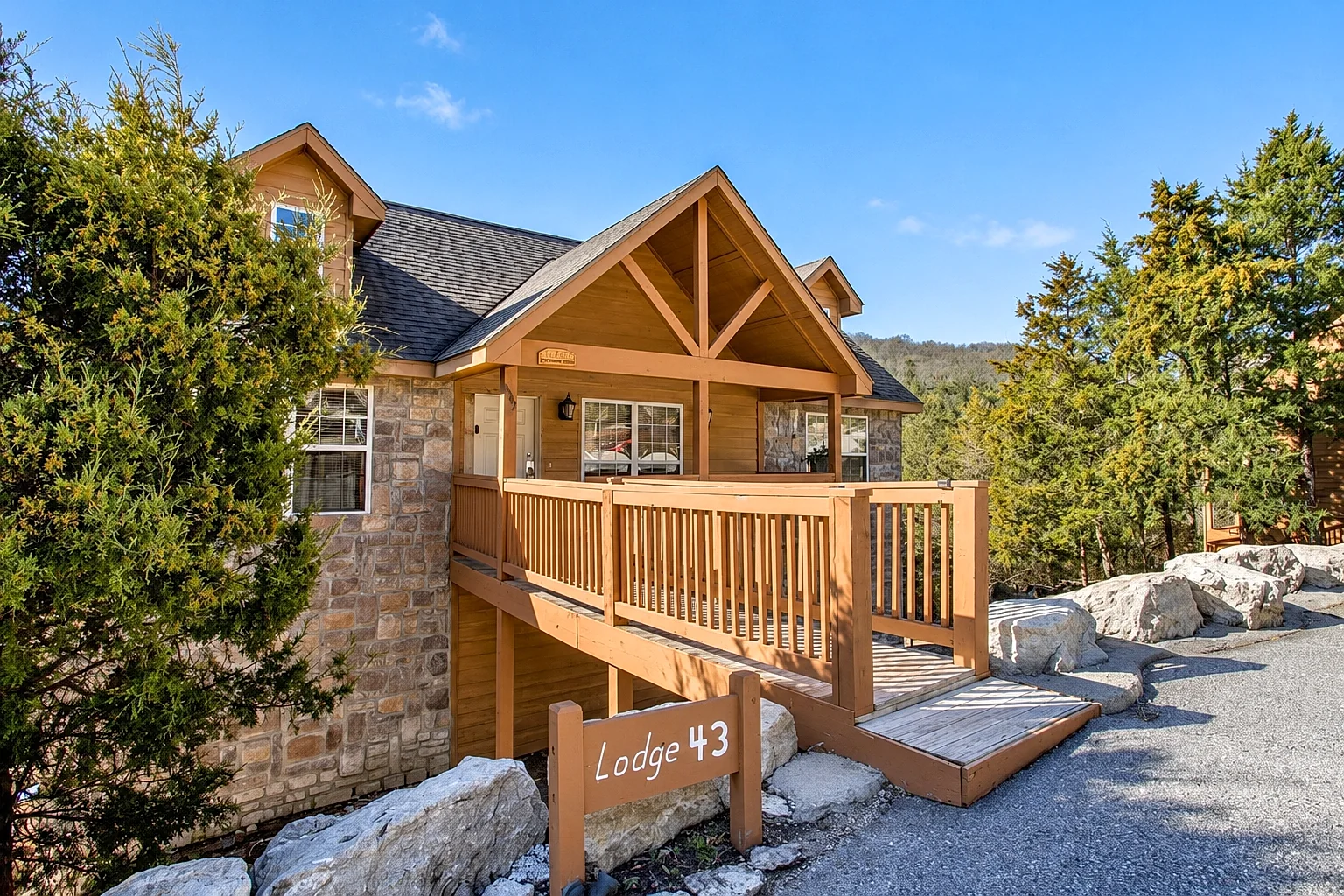 Roark Creek Cabin L043 - 2BR at Stonebridge Resort