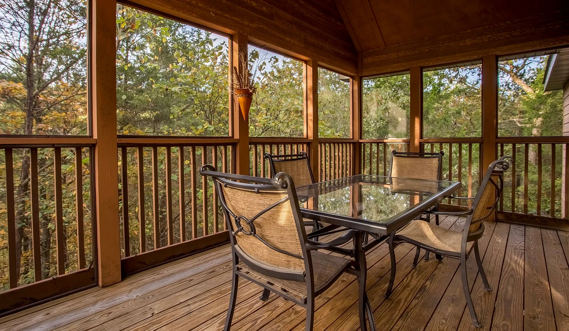 Lazy Pines Lodge L037 - 2BR/2BA Branson West Cabin in Branson West, Missouri, United States — photo 5