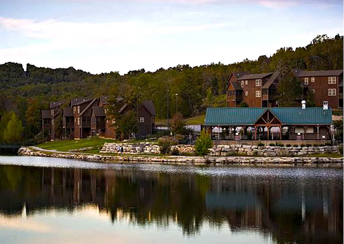 L076, 2Br, 2ba Fox Hollow Cabin