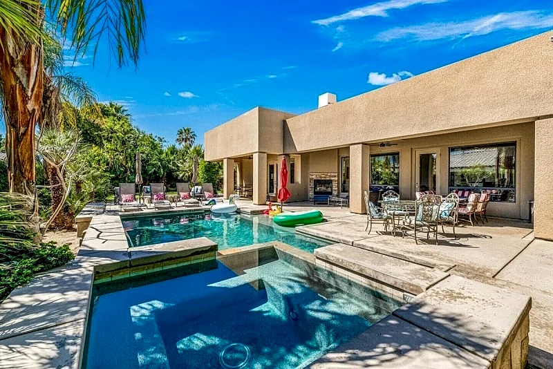 Modern Serenity, The Perfect Getaway, WOW Amazing Private Estate.