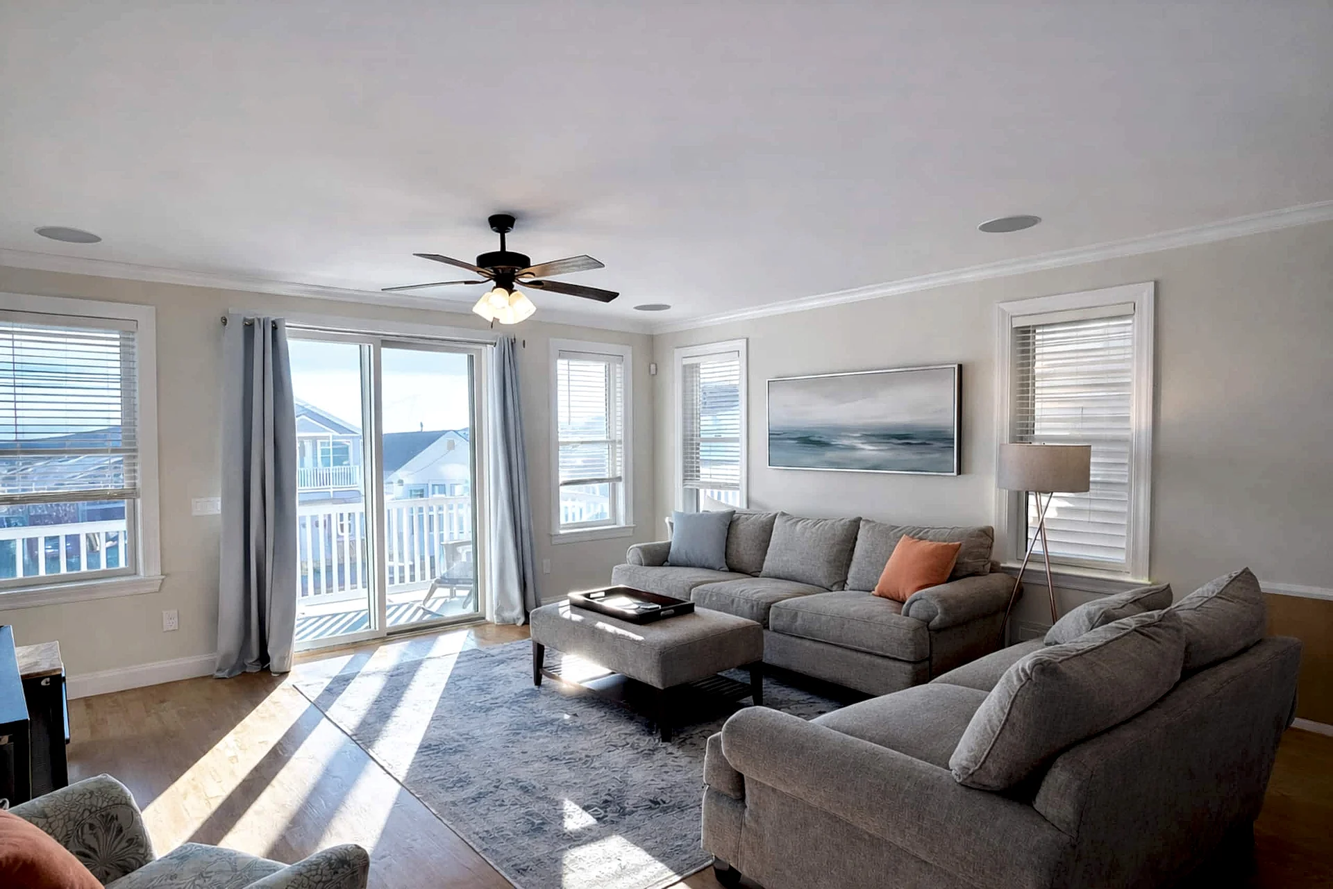 Wow! 5-Bedroom, 4-Bathroom, Beach Block in Seaside Heights, New Jersey, United States — photo 4