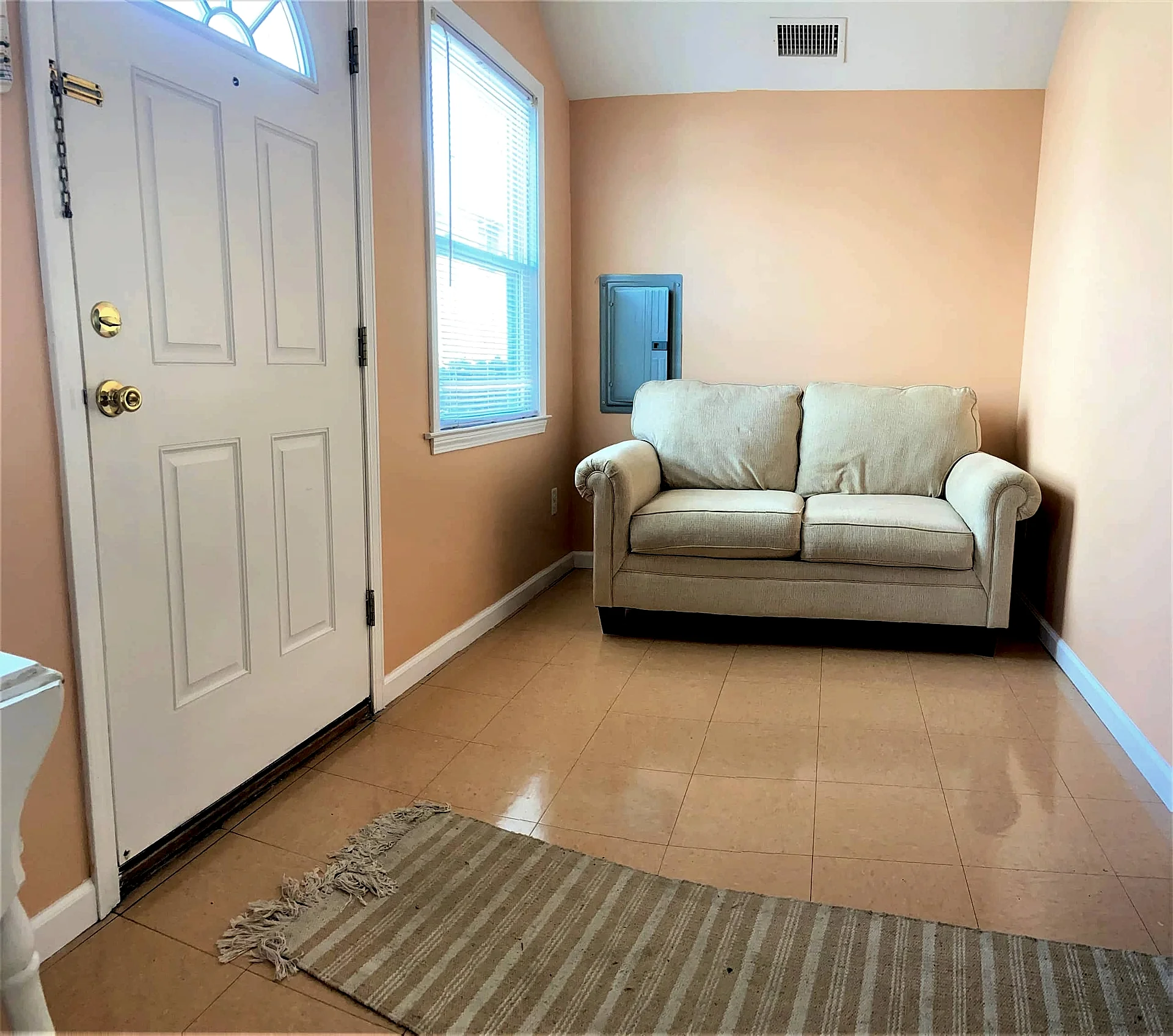 Wow. Lowest Price, 2-Bedroom Getaway, Pet Friendly