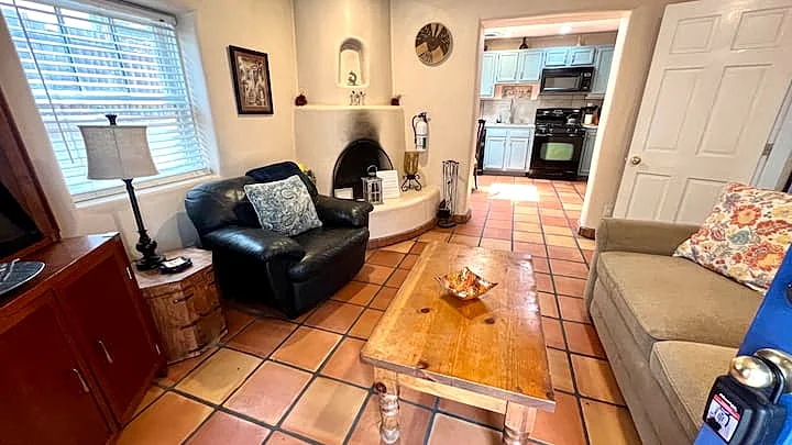 Casita B- Casas de Guadalupe, Steps from the Square