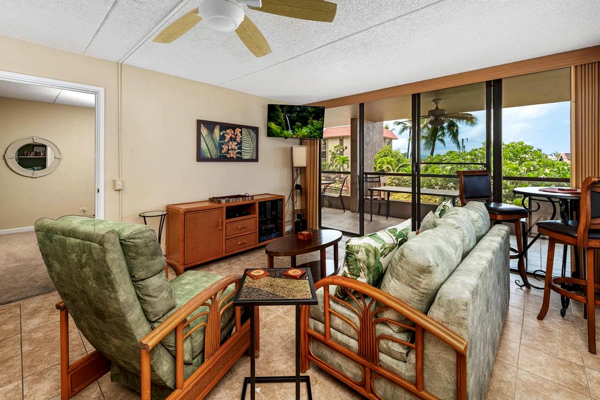 Kona Pacific A202 - Oceanview Condo, Walk to Ironman