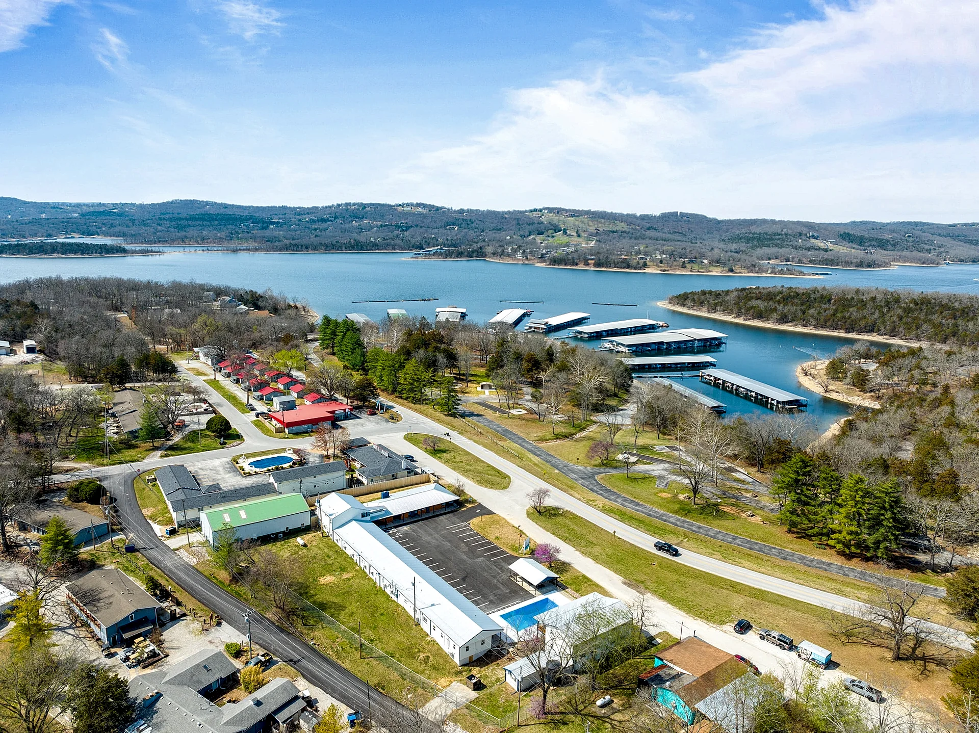 Your Home Away from Home! Silver Cove 2: 2BR Suite in Branson, Missouri, United States — photo 3