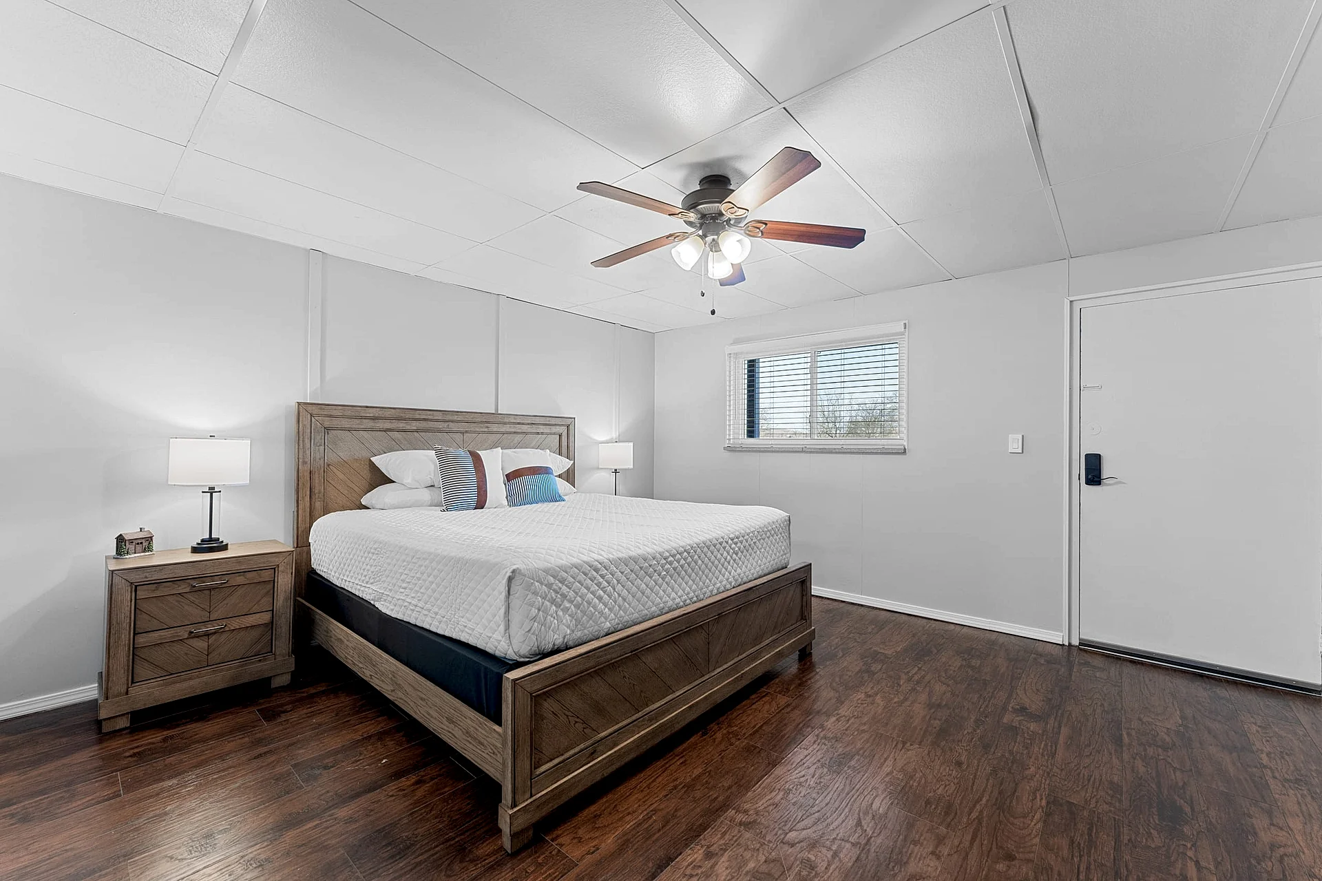 Cozy Lake Getaway Retreat SC12: Branson King Suite in Branson, Missouri, United States — photo 3