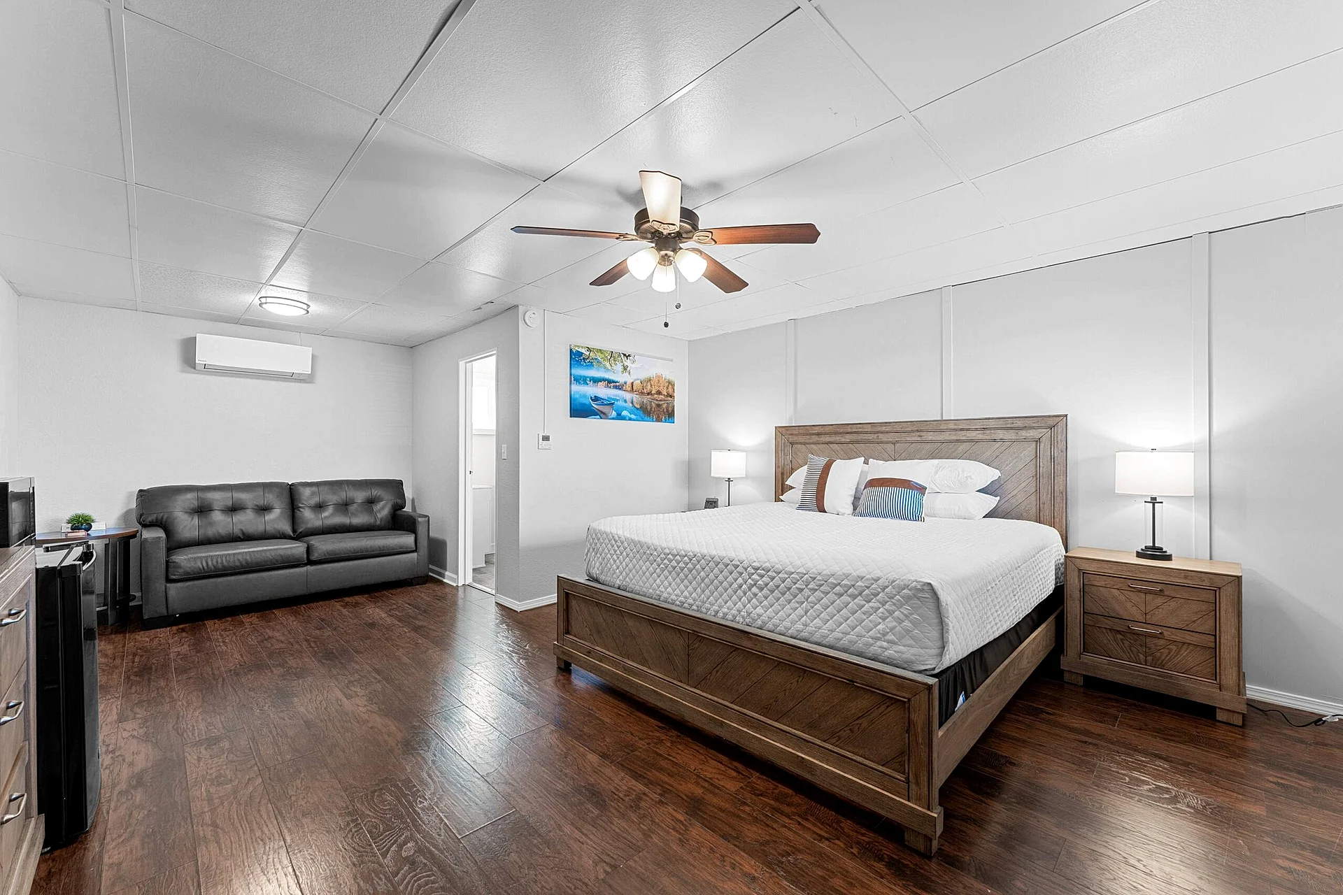 Cozy Lake Getaway Retreat SC12: Branson King Suite